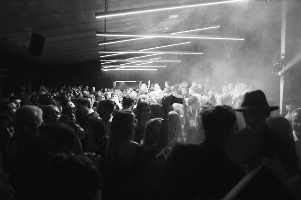Flaschdance: NightFunk Vibe in Graz