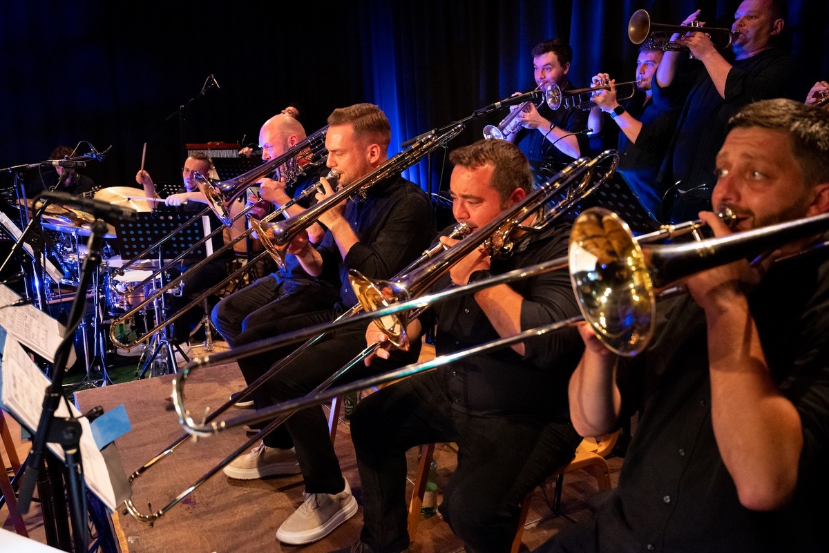 Big Band West - "Home Basie"